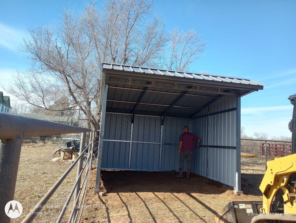 12'x12'x9'x7' Loafing Shed