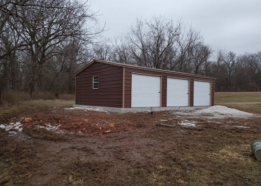 22'x30'x8' Three Car Garage
